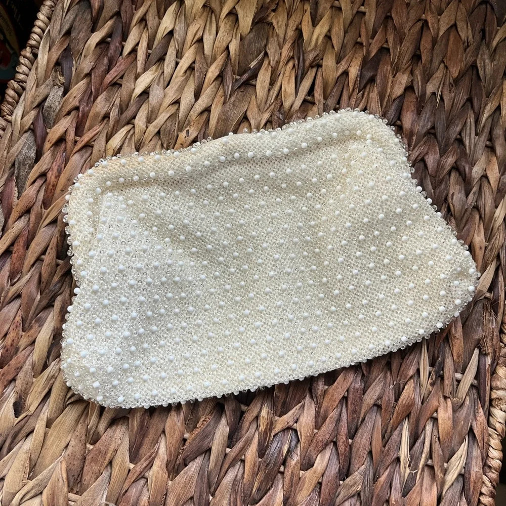 Vintage Lumured Corde Bead Clutch Purse Ivory made in USA 50s/60s lined